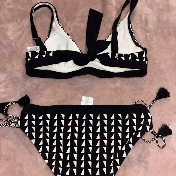 Lands' End Black and White Bikini Set - Picture 6 of 6